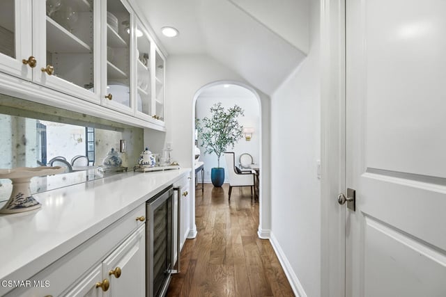 4169 Prado De La Puma, Calabasas, CA 91302 — photo 11 of 32