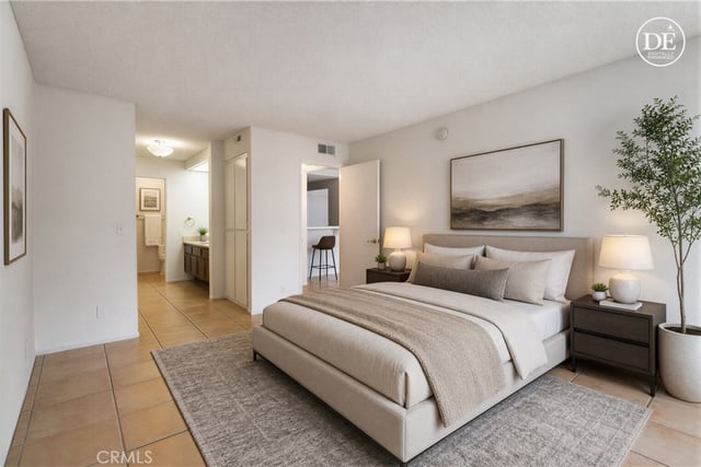 21500 Califa 97, Woodland Hills, CA 91367 — photo 5 of 12