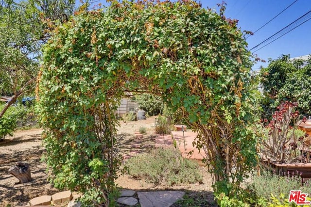 991 Montgomery Court, Thousand Oaks, CA 91360 — photo 18 of 29