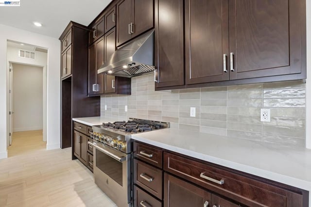 1095 Riverbend Drive, Brentwood, CA 94513 — photo 11 of 25