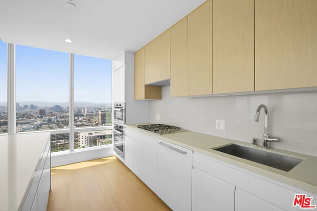 877 Francisco Street 2811, Los Angeles, CA 90017 — photo 15 of 75