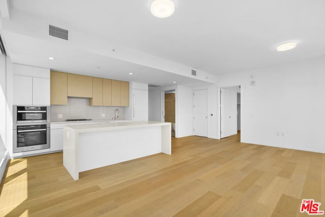 877 Francisco Street 2811, Los Angeles, CA 90017 — photo 9 of 75
