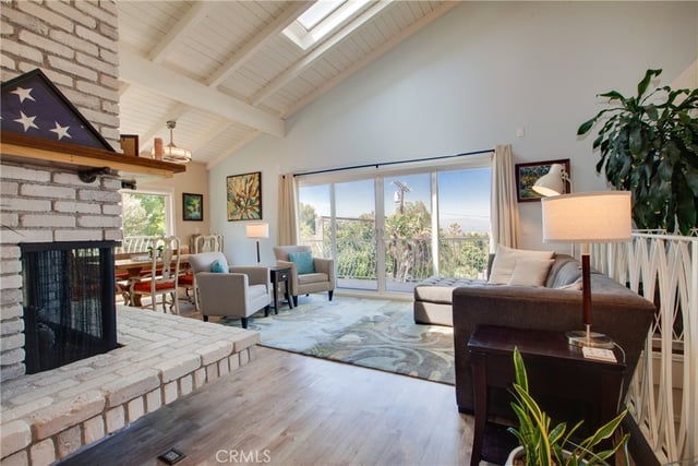 22459 Venido, Woodland Hills, CA 91364 — photo 10 of 75