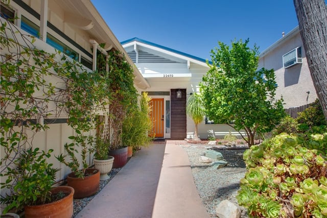 22459 Venido, Woodland Hills, CA 91364 — photo 2 of 75
