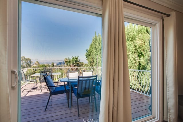 22459 Venido, Woodland Hills, CA 91364 — photo 24 of 75