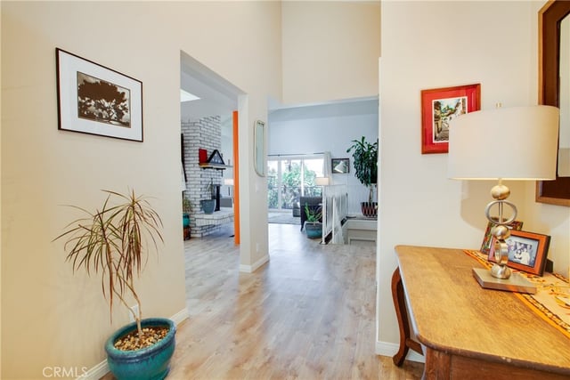 22459 Venido, Woodland Hills, CA 91364 — photo 7 of 75