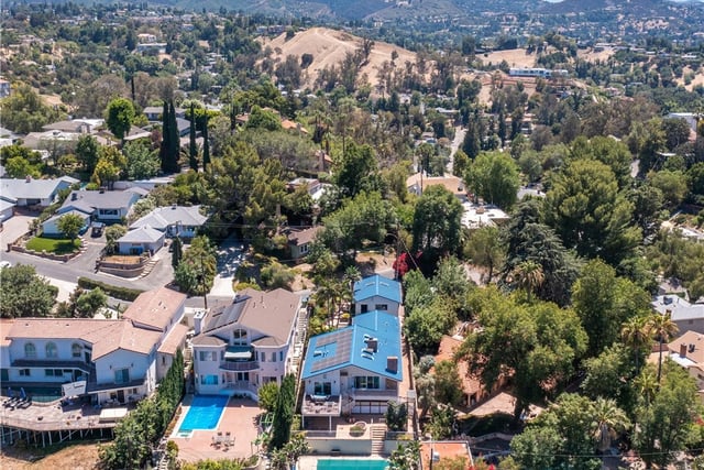 22459 Venido, Woodland Hills, CA 91364 — photo 72 of 75