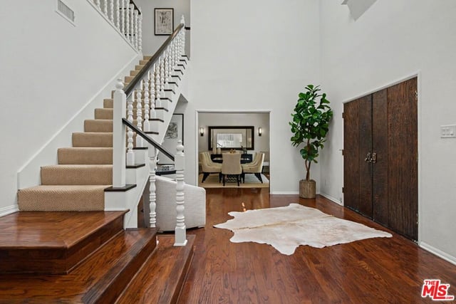 2411 Benedict Canyon Drive, Beverly Hills, CA 90210 — photo 4 of 51