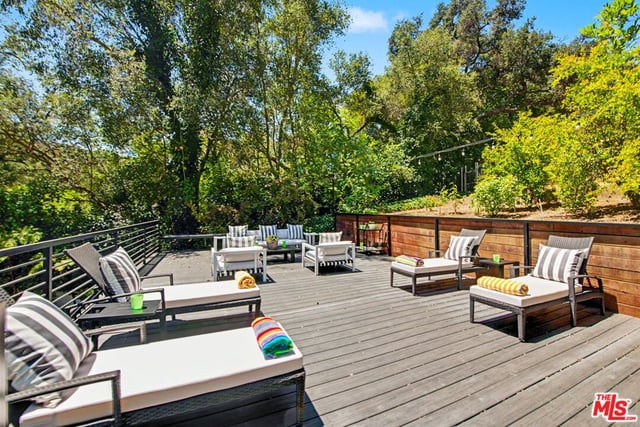 2411 Benedict Canyon Drive, Beverly Hills, CA 90210 — photo 47 of 51