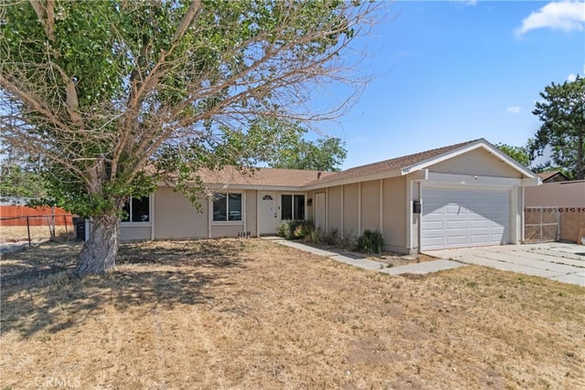 3607 W Avenue K11, Lancaster, CA 93536 — photo 3 of 36