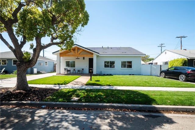 1933 Fanwood, Long Beach, CA 90815 — photo 3 of 50