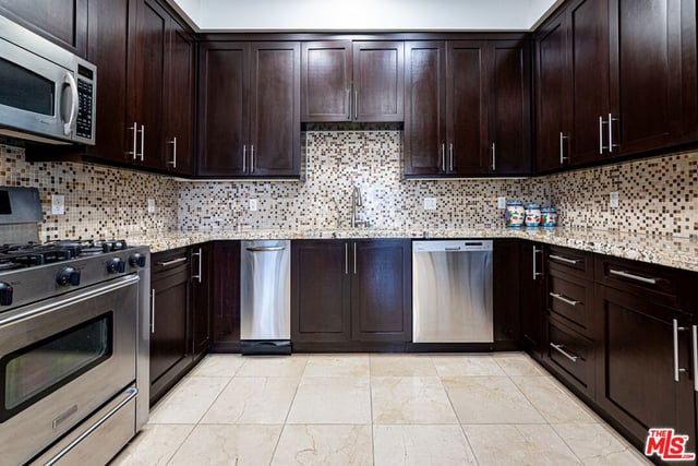 5057 Maplewood Avenue PH4, Los Angeles, CA 90004 — photo 13 of 35