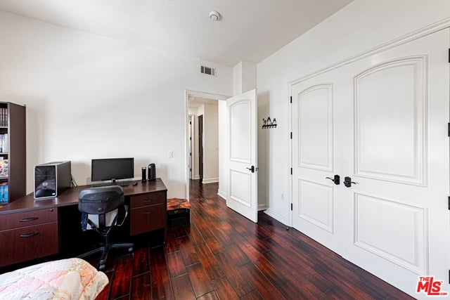 5057 Maplewood Avenue PH4, Los Angeles, CA 90004 — photo 23 of 35