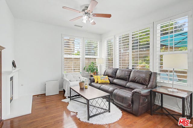 25684 Via Ventana, Valencia, CA 91381 — photo 11 of 48