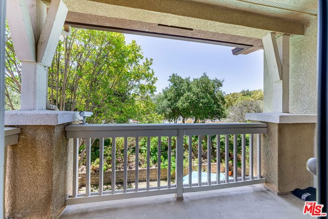 25684 Via Ventana, Valencia, CA 91381 — photo 27 of 48