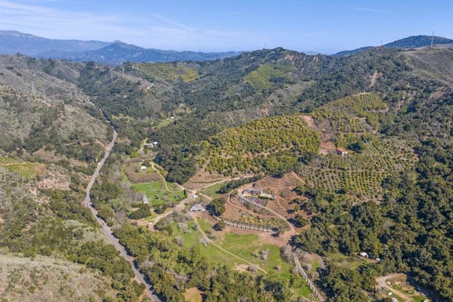 4620 Casitas Pass Road, Ventura, CA 93001 — photo 12 of 68