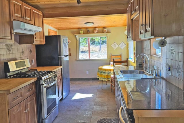 4620 Casitas Pass Road, Ventura, CA 93001 — photo 33 of 68