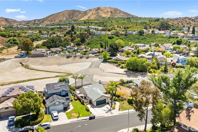 28924 Raintree Lane, Saugus, CA 91390 — photo 45 of 49