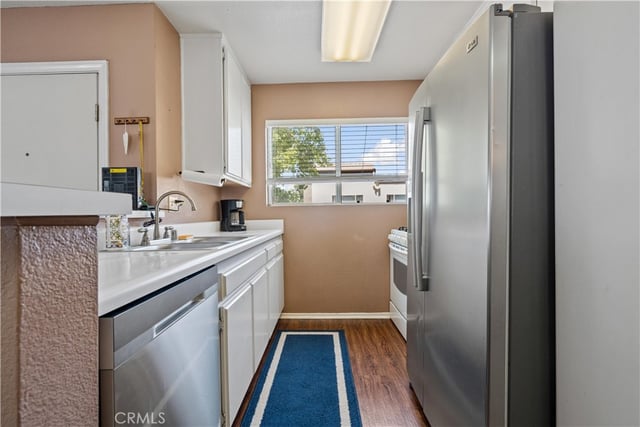 21305 Nandina Lane 201, Newhall, CA 91321 — photo 12 of 35