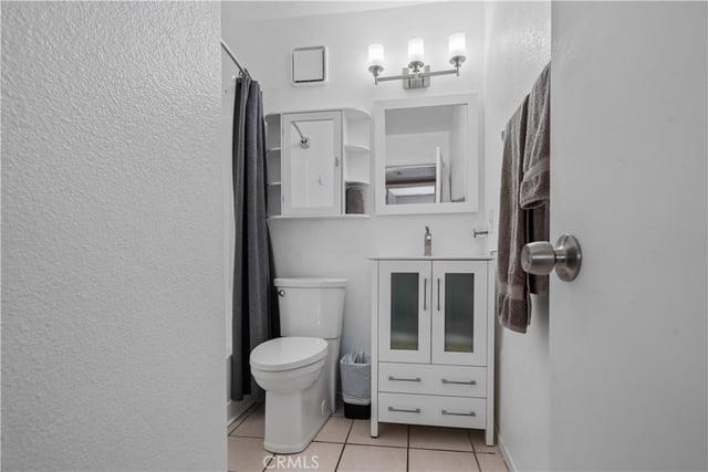 21305 Nandina Lane 201, Newhall, CA 91321 — photo 20 of 35