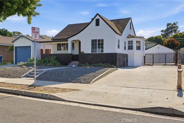 12239 Cedar Avenue, Hawthorne, CA 90250 — photo 34 of 39