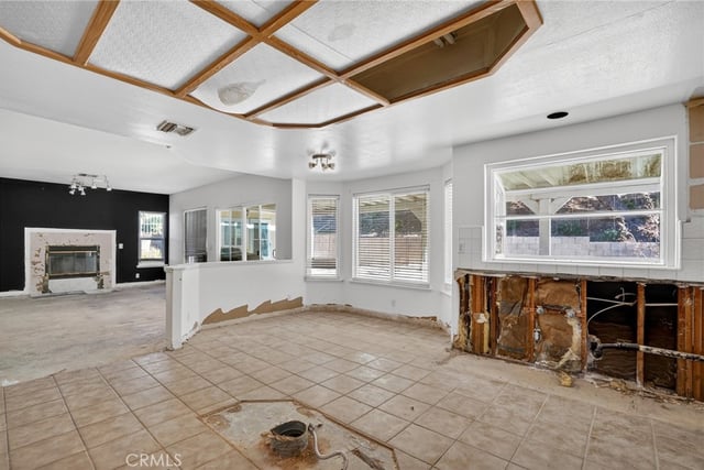 6910 Sycamore, Palmdale, CA 93551 — photo 10 of 35