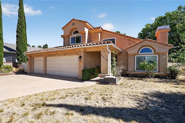 6910 Sycamore, Palmdale, CA 93551 — photo 2 of 35