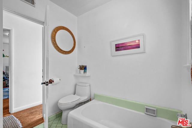1044 Chelsea Avenue, Santa Monica, CA 90403 — photo 14 of 23