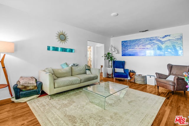 1044 Chelsea Avenue, Santa Monica, CA 90403 — photo 3 of 23
