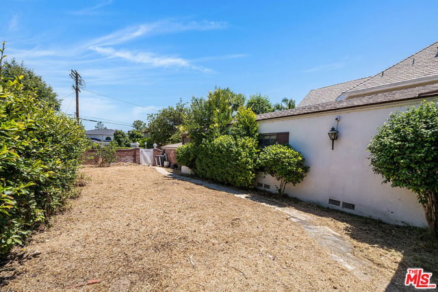 10058 Valley Spring Lane, Toluca Lake, CA 91602 — photo 4 of 21