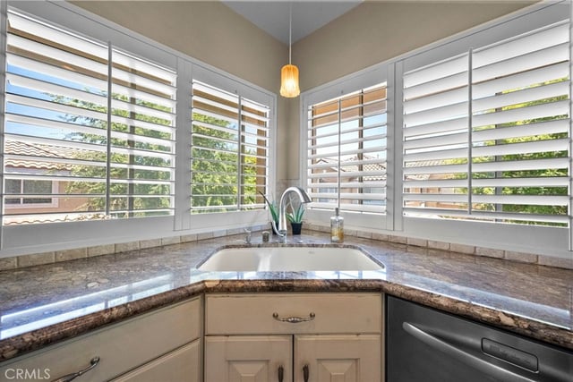 497 Bannister Way B, Simi Valley, CA 93065 — photo 18 of 37
