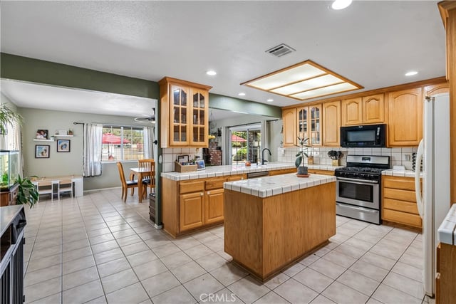 32924 Acklins, Acton, CA 93510 — photo 12 of 60