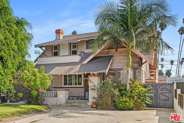 4812 Arlington Avenue, Los Angeles, CA 90043 — photo 3 of 39