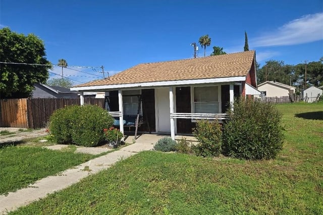 7402 Nestle, Reseda, CA 91335 — photo 3 of 23