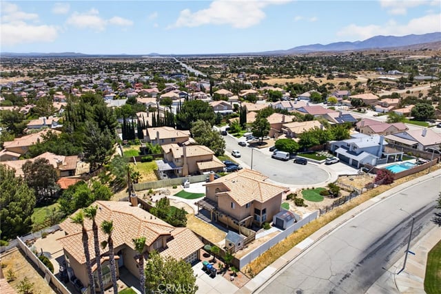 3005 Chuckwagon Road, Palmdale, CA 93550 — photo 4 of 47