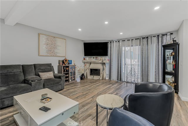 10009 Topanga Canyon Boulevard 5, Chatsworth, CA 91311 — photo 2 of 18