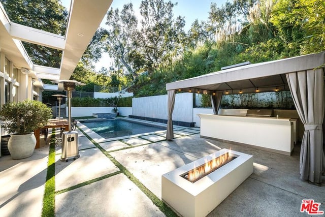 2241 Bowmont Drive, Beverly Hills, CA 90210 — photo 26 of 45