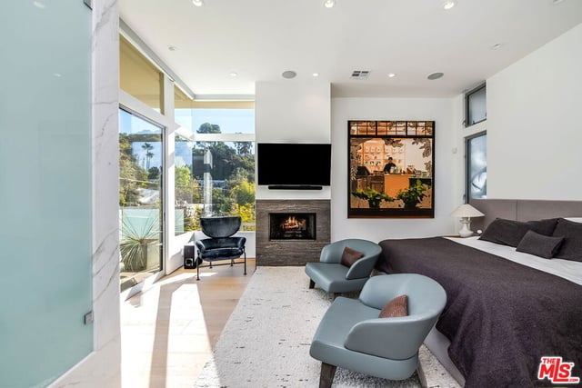 2241 Bowmont Drive, Beverly Hills, CA 90210 — photo 40 of 45