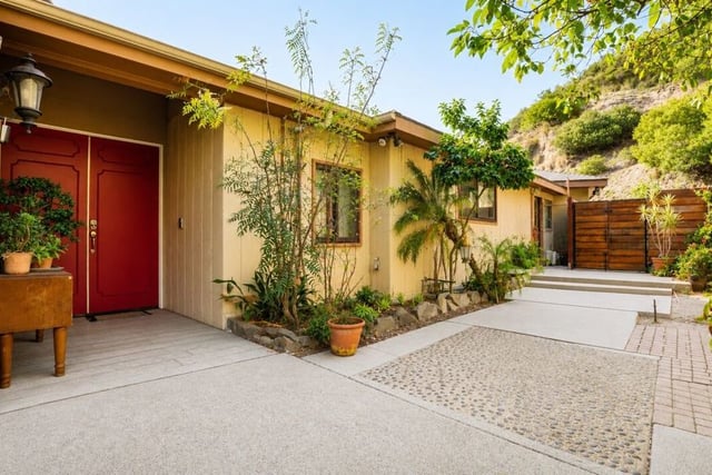 2451 Nichols Canyon Road, Los Angeles, CA 90046 — photo 4 of 24