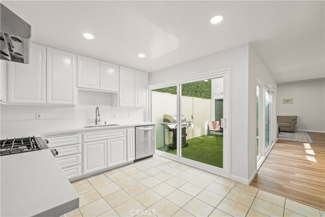 308 1/2 Commonwealth Avenue, Los Angeles, CA 90020 — photo 18 of 35