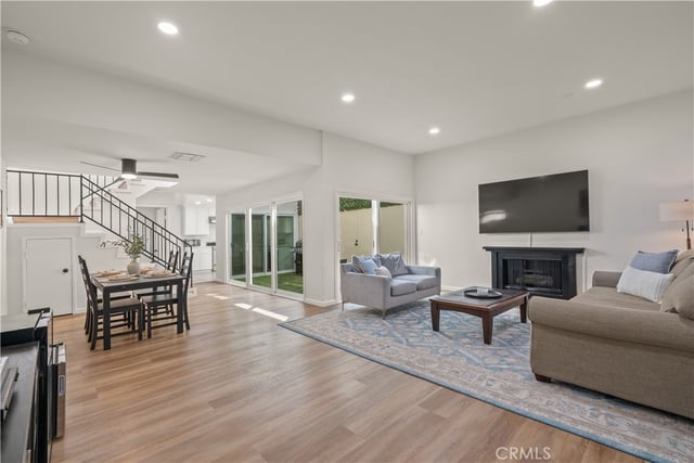 308 1/2 Commonwealth Avenue, Los Angeles, CA 90020 — photo 5 of 35