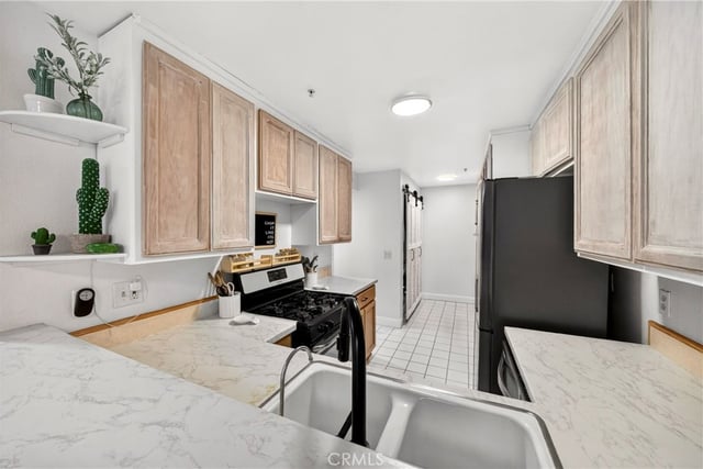 1775 Ohio Avenue 106, Long Beach, CA 90804 — photo 12 of 36