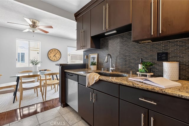 5412 Lindley Avenue 322, Encino, CA 91316 — photo 15 of 51