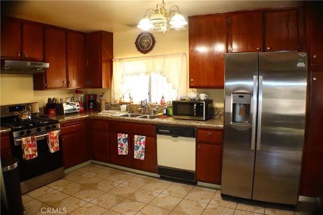 37023 29th E, Palmdale, CA 93550 — photo 12 of 24