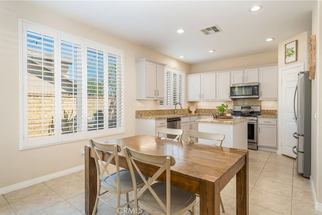 28802 Silversmith, Valencia, CA 91354 — photo 12 of 34