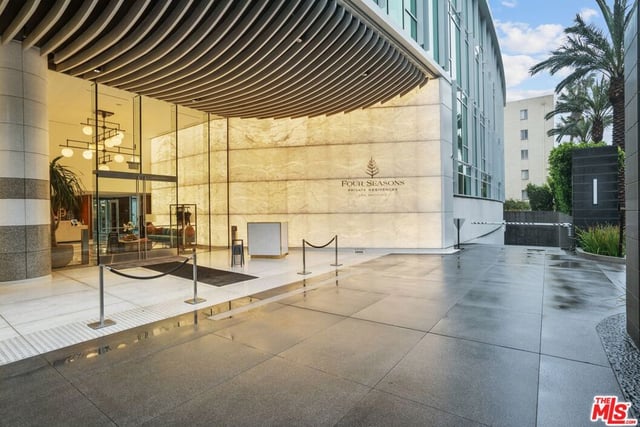 9000 W 3rd Street 106, Los Angeles, CA 90048 — photo 3 of 15