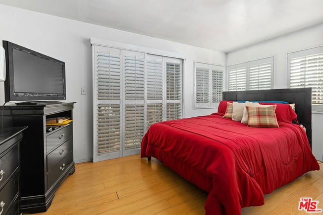 11619 Daleside Avenue, Hawthorne, CA 90250 — photo 8 of 18