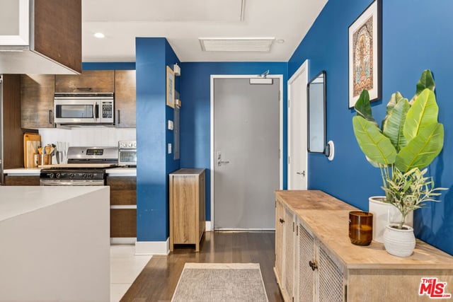 1700 Sawtelle Boulevard 208, Los Angeles, CA 90025 — photo 10 of 31