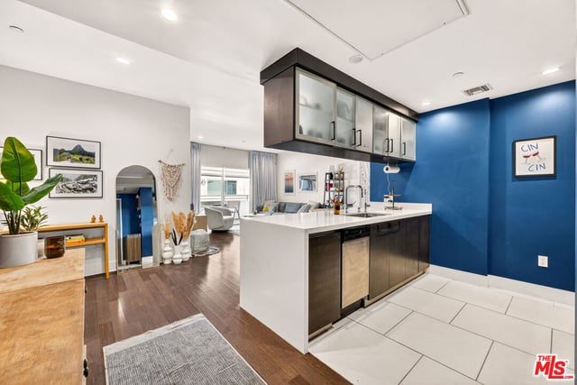 1700 Sawtelle Boulevard 208, Los Angeles, CA 90025 — photo 11 of 31