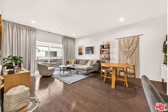 1700 Sawtelle Boulevard 208, Los Angeles, CA 90025 — photo 2 of 31